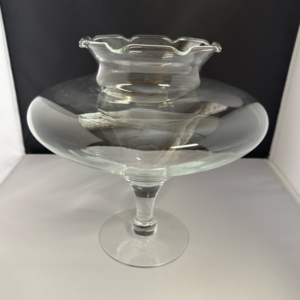 Princess House Crystal Tulip Potpourri/Flower Candle Footed Centerpiece Vase